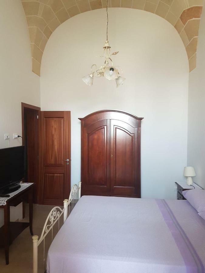 Casa Turistica Le Servite Manduria Esterno foto
